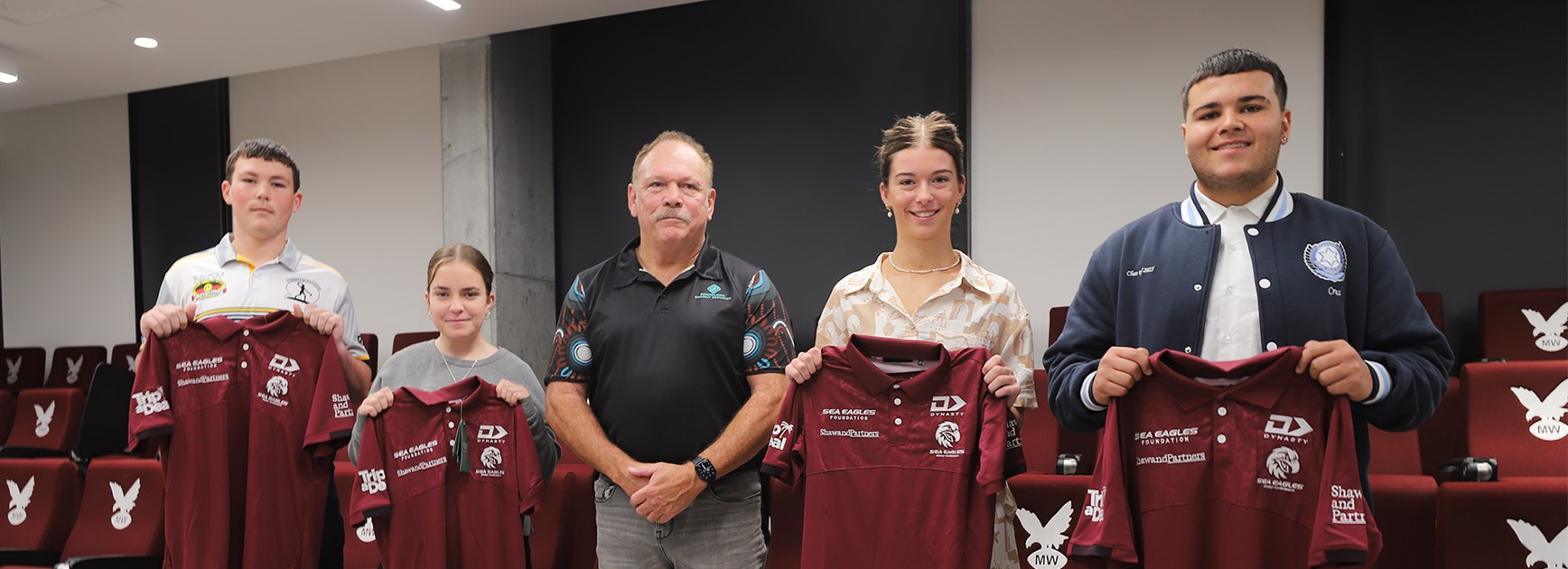 Sea Eagles recognise Youth Summit representatives